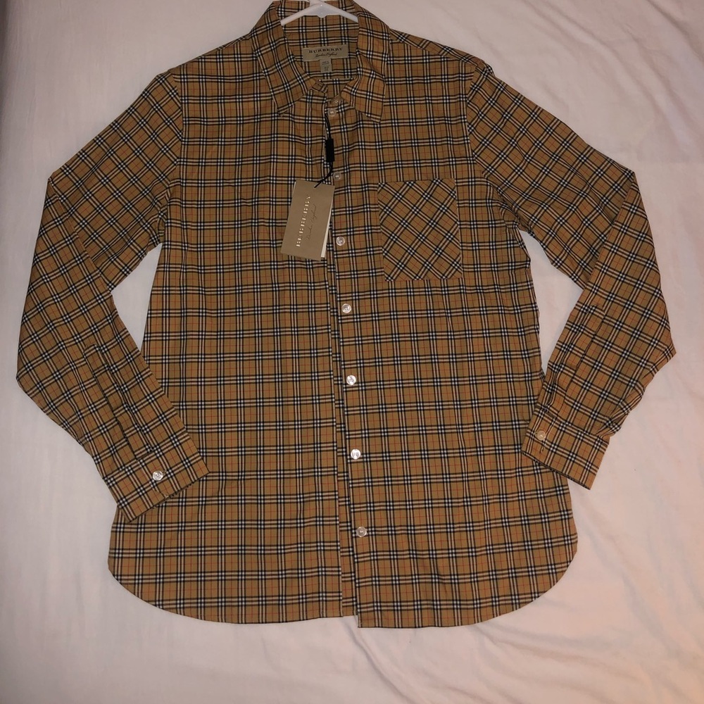 NWT Burberry check shirt (Authentic)